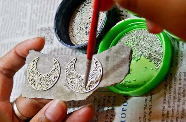 Exquisite Silver Jewelry