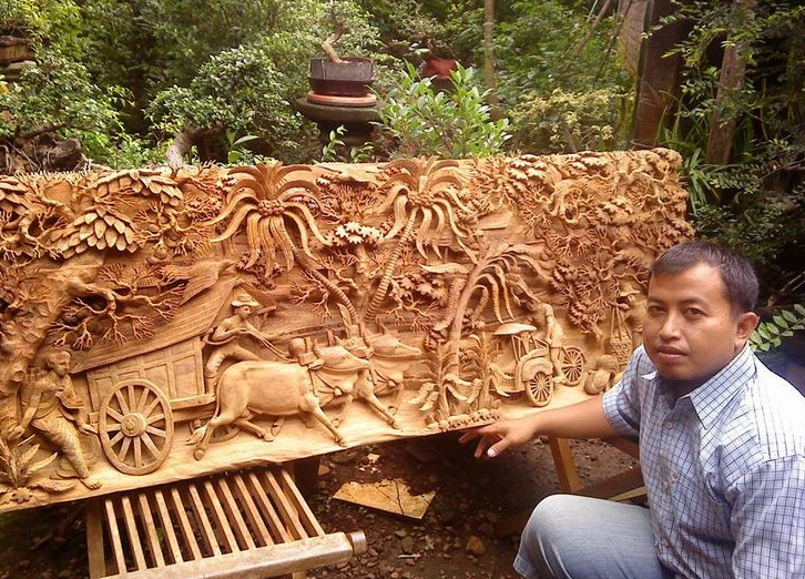 Intricate Wood Carvings